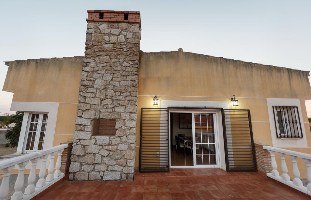 Casa Rural La Piedra De Juana Malpartida de Cáceres Exterior foto